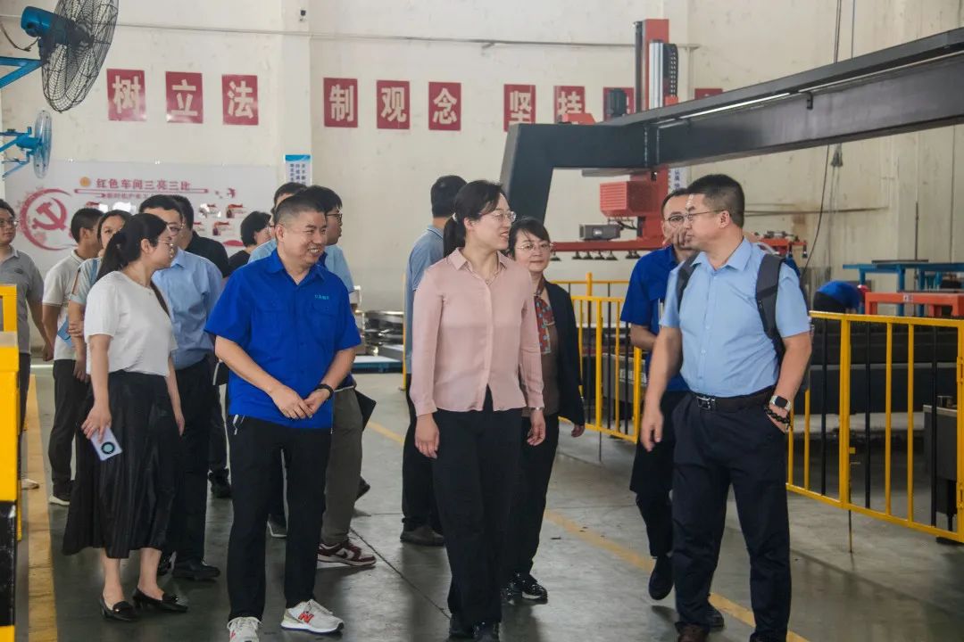 产学研新动向|江阴市沈副市长一行莅临精亚调研指导技术创新工作