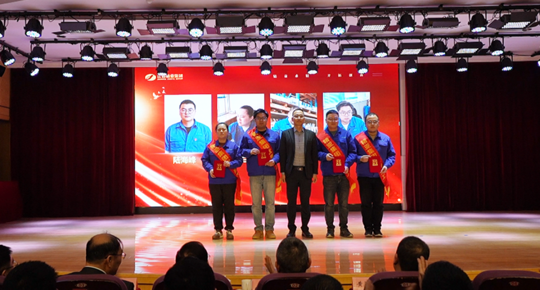 服务标兵.png 服务标兵.png